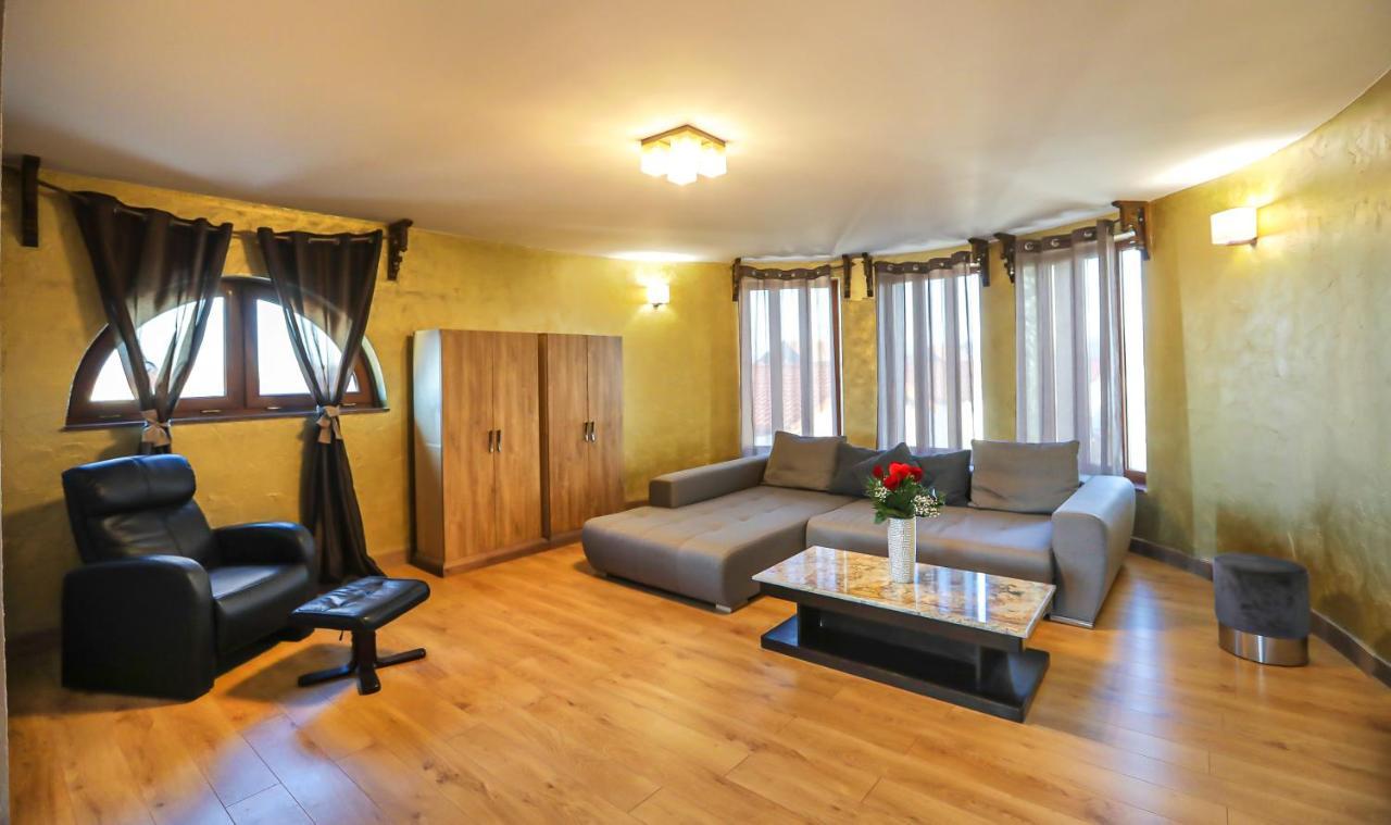 Transilvania Mansion Brasov Bagian luar foto