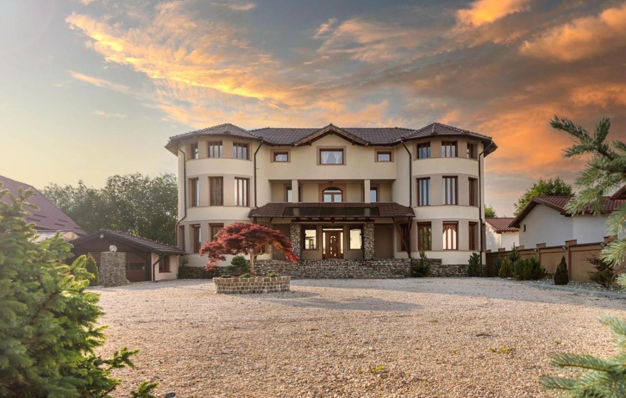 Transilvania Mansion Brasov Bagian luar foto